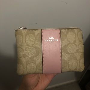 SUPER CUTE wallet!